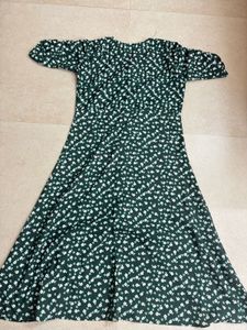 Dark green dress 🤍
