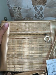 Stylish Gold Crossbody Bag Thoda damage hai photos