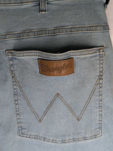 Wrangler Light Wash Denim Jeans
