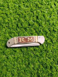 FOLDING POCKET KNIFE – RM INITIAL DESIGN