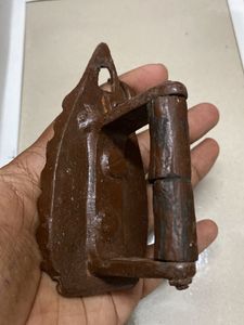 miniature ironing box (top)