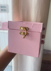 Jewellery organiser