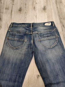 Ma5913 Diesel jeans waist 36 inches