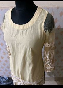 Elegant Pastel Kurti with Intricate Embroidery