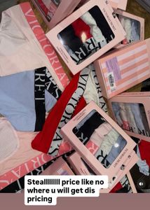 Victoria’s Secret Set of 5  Original Panties