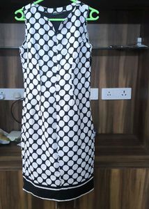 Chic Polka Dot Sleeveless Dress