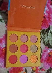 9 Colour Eyeshadow Palette (Cuffs &amp; Lashes)