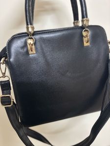 Original Lino Perros Stylish Black Handbag