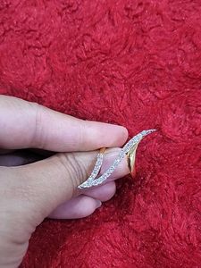 Sparkling Diamond Ring