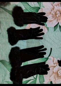 Elegant Black Velvet Gloves