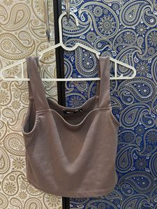 Ribbed Cropped Tank Top