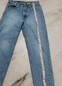 Light Wash High-Waisted Jeans