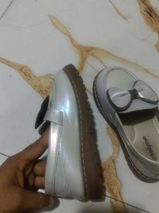 Cute Girls' Loafers with Bow