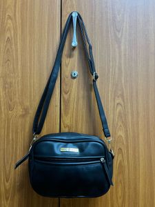 Stylish Black Crossbody Bag
