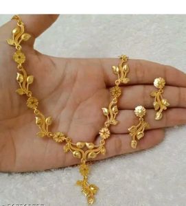 New and unused Elegant Indian Jewellery Set