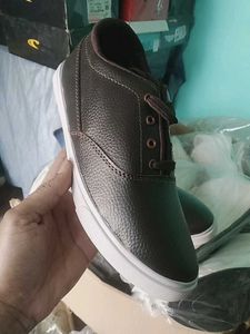 NEW NO USED CASUAL SHOES FOR MEN.