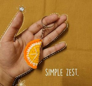 crochet orange keychain 🍊