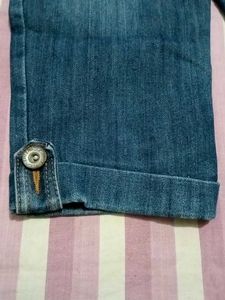 Denim Jean's Capri Like SUMMER Way