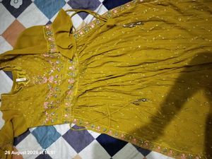 Beautiful Embellished Kurta Set