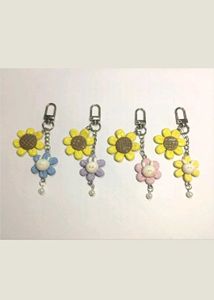 SALE 🌻Sunflower Bunny 🐰 Charm Keychains