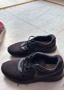 Nike Black Athletic Shoes