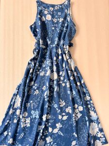 Blue Floral Sleeveless Midi Dress