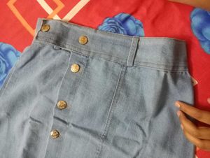 denim skirt