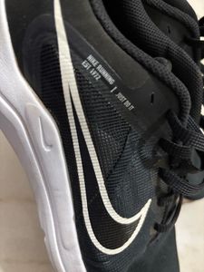 price drop!!!Nike Black Running Sneakers