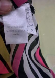 Candie's BY Lifestyle Multicolor Top