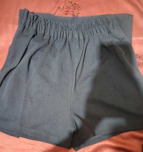 Stylish Navy Blue Pants with Gold Zipper Detail