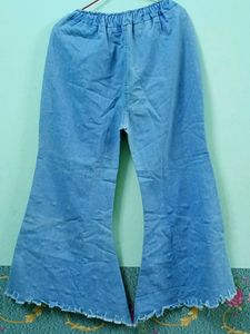 flared jeans with pearl
