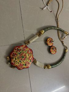 Meenakshi moti Kundan set