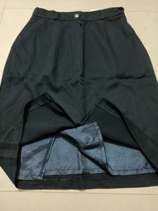 ✨ Black A-Line Skirt - Elegant &amp; Like New ✨