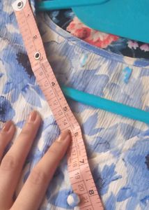 Blue Floral Print Smocked Crop 🩵Korean Style