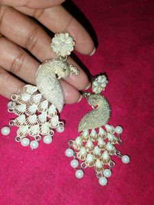 Exquisite Peacock Pearl Earrings