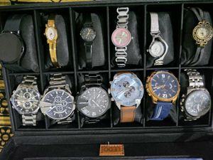 12 slots watch organizer in different shades