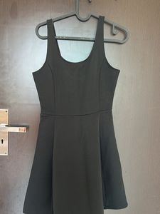 H&M's Little Black Dress