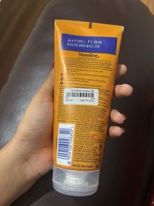 Vaseline GLUTA HYA SPF 50 PA+++