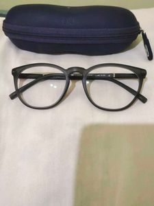 Stylish Black Round Eyeglasses with Case
