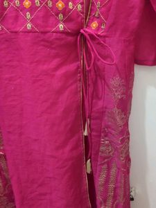 Beautiful Pink Embroidered Kurta