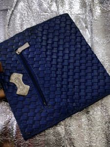 Navy Blue 💙 Clutch