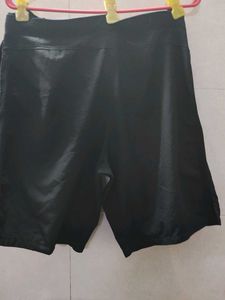 nike black shorts