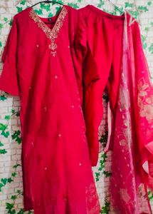 Gajri Colour Suit Set With Shimmer Shade