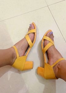 musturd dailywear heels
