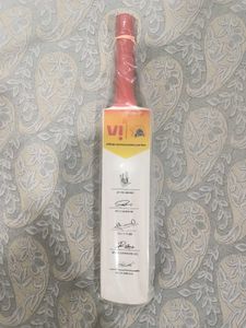 CSK PLAYERS SIGNED MINIATURE BAT
