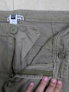 Y2K Grungy Khaki Cargo Capris
