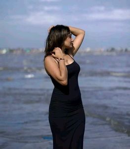 Long black bodycon dress