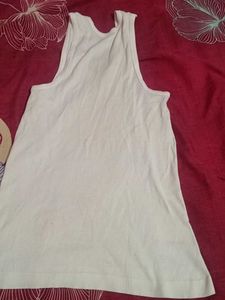 Comfortable White men's baniyan