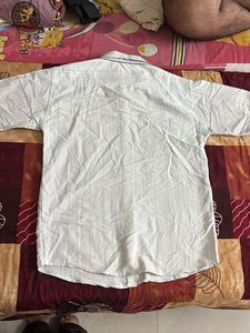 Men's White Striped Short Sleeve Shirt