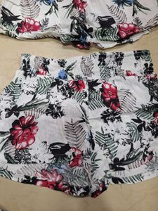 Floral Print Strapless Top &amp; Shorts Set